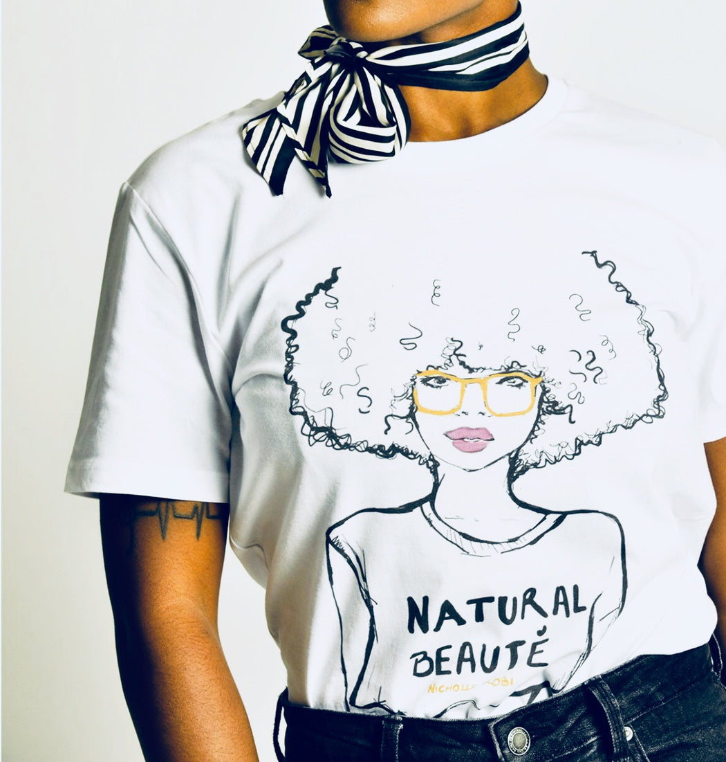 Natural Beauté | T-Shirt - Nicholle Kobi